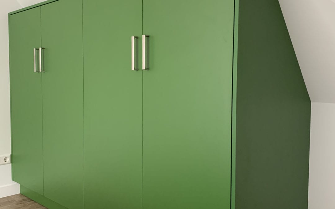 varengroen-kledingkast-duurzaam-interieur-ontwerp