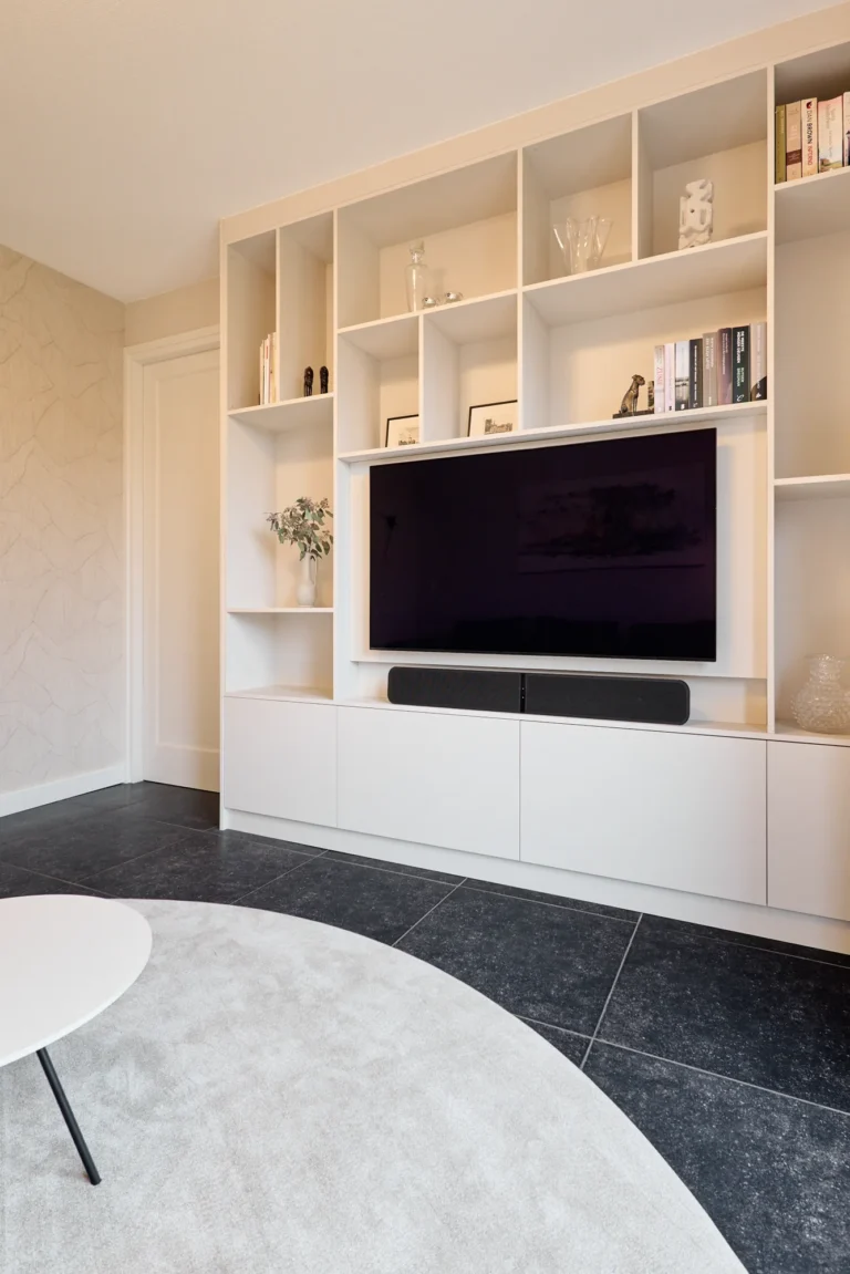 Wandkast met tv-nis in Alphen aan den Rijn, detail 8
